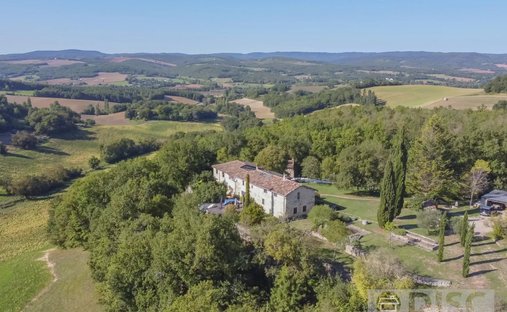 House in Castelnau-de-Montmiral, Occitania, France 1