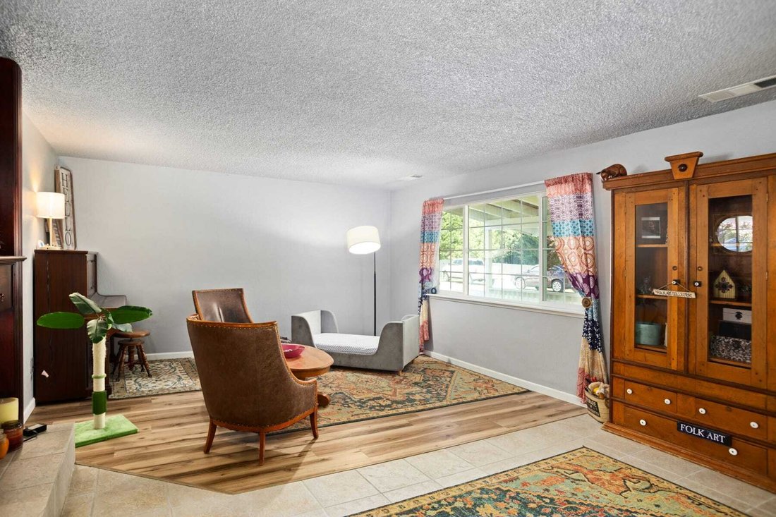 House in Rogue River, Oregon, United States 4 - 16291216