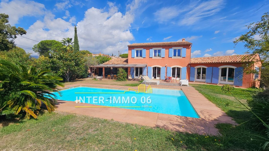 Villa en Cagnes-sur-Mer, Provenza-Alpes-Costa Azul, Francia 1 - 16292291