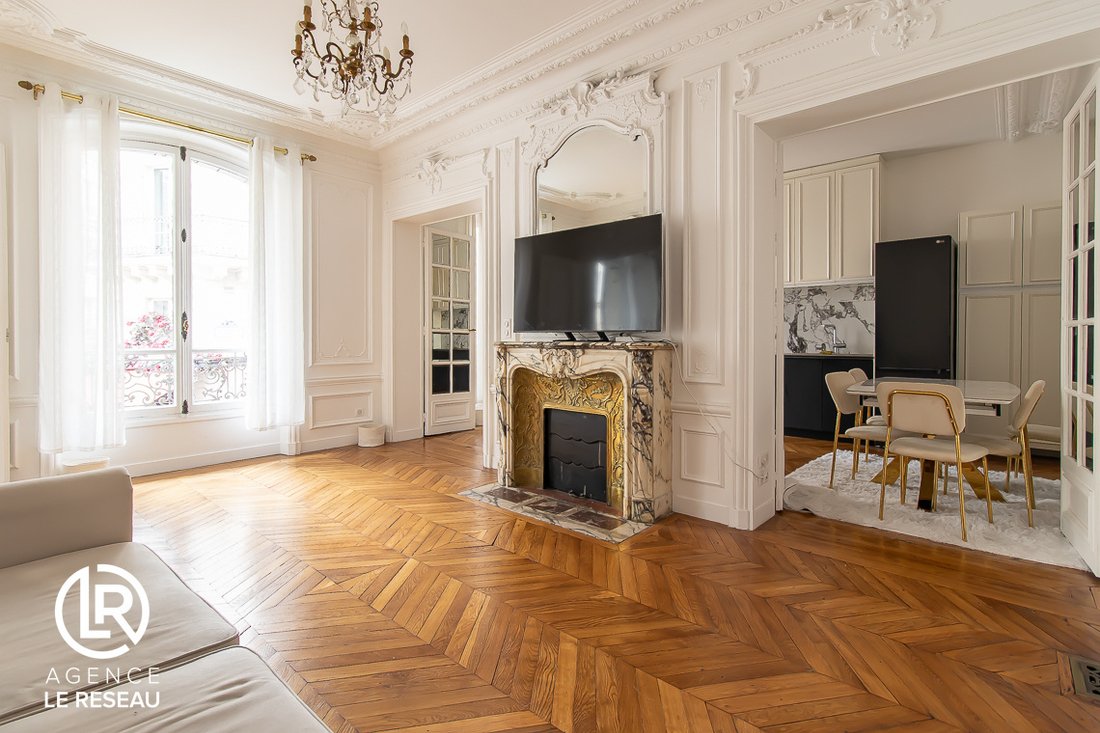 Apartment in Saint Philippe du Roule, Paris 8e Arrondissement, Paris 2 - 16289722