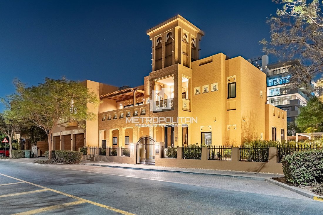 Villa in Jebel Ali Village, Dubai, United Arab Emirates 1 - 16043332
