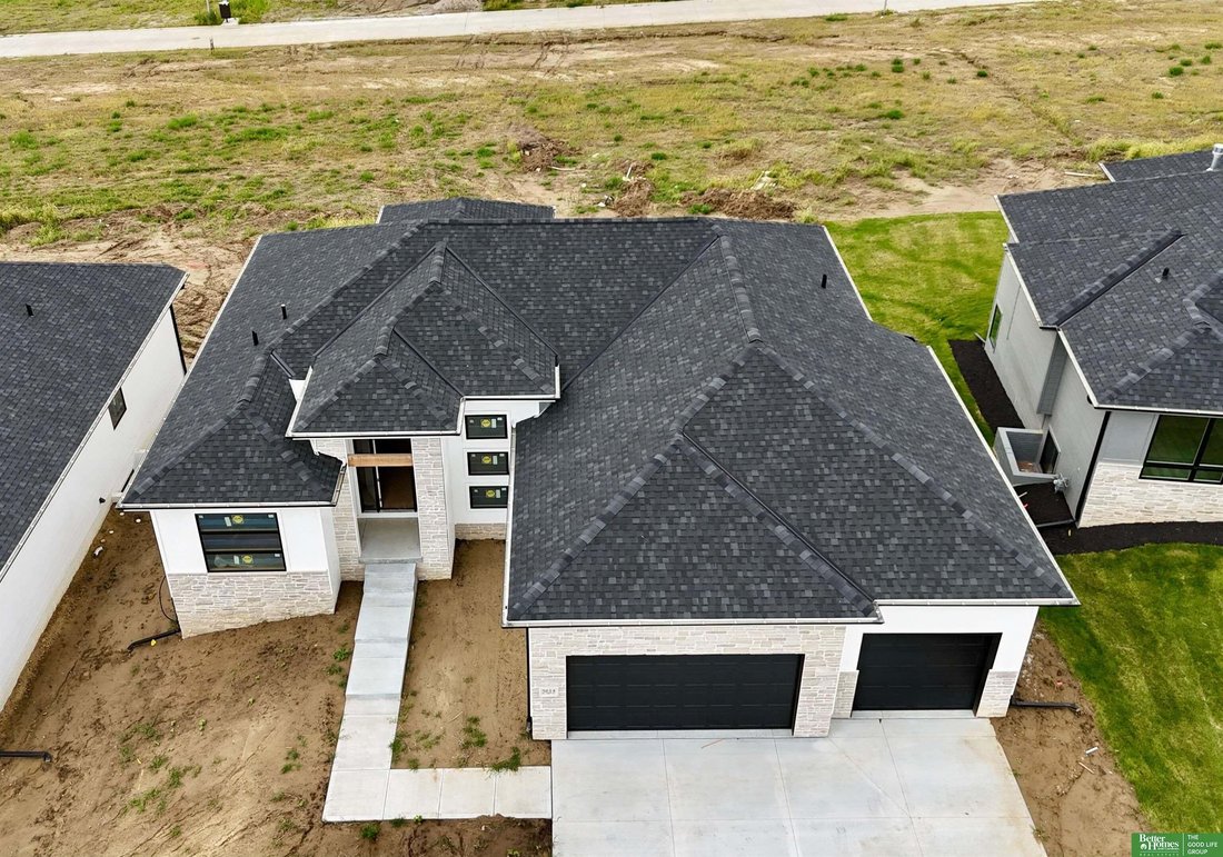 House in Bennington, Nebraska, United States 3 - 16080703