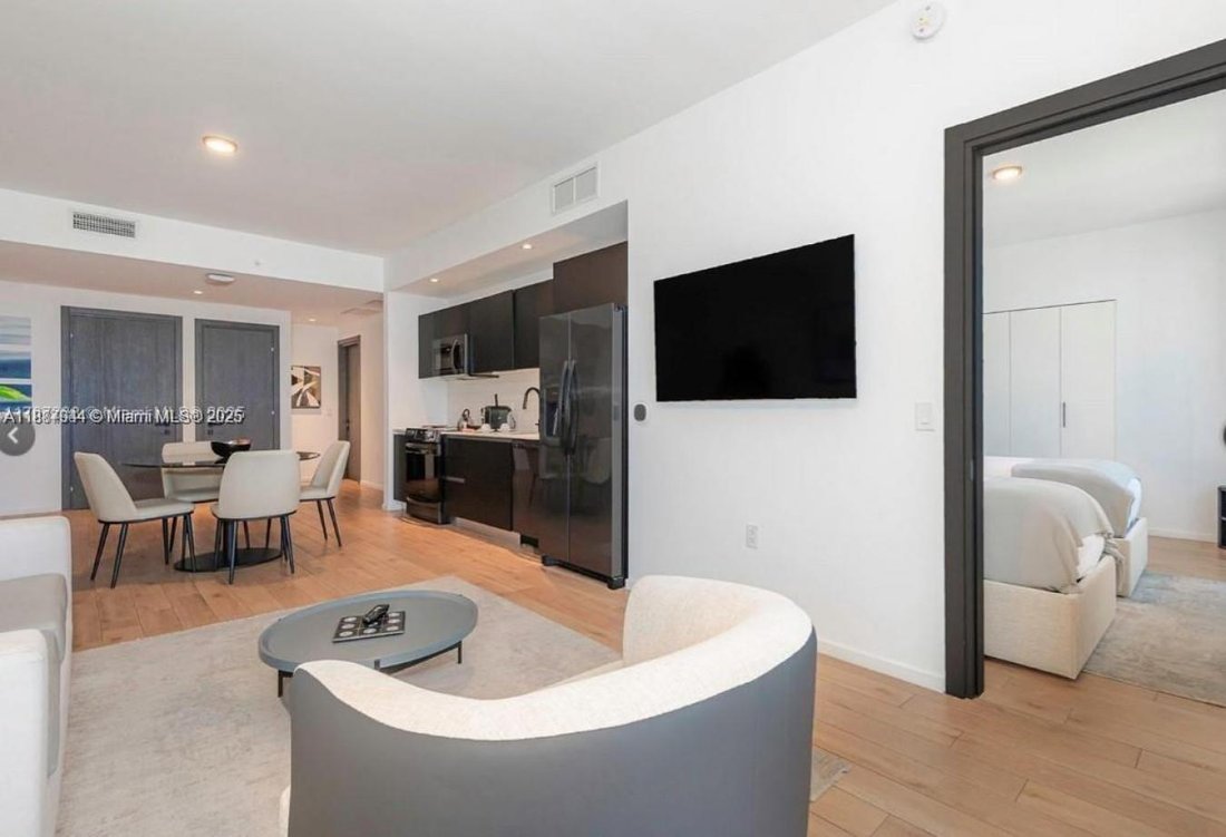 Condo in Miami, Florida, United States 3 - 16294155