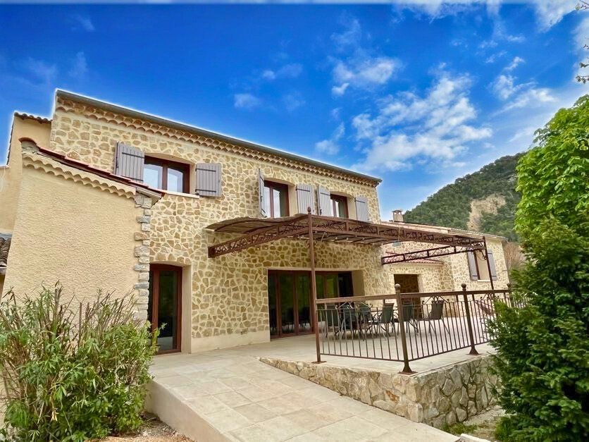 House in Propiac, Auvergne-Rhône-Alpes, France 1 - 16291873