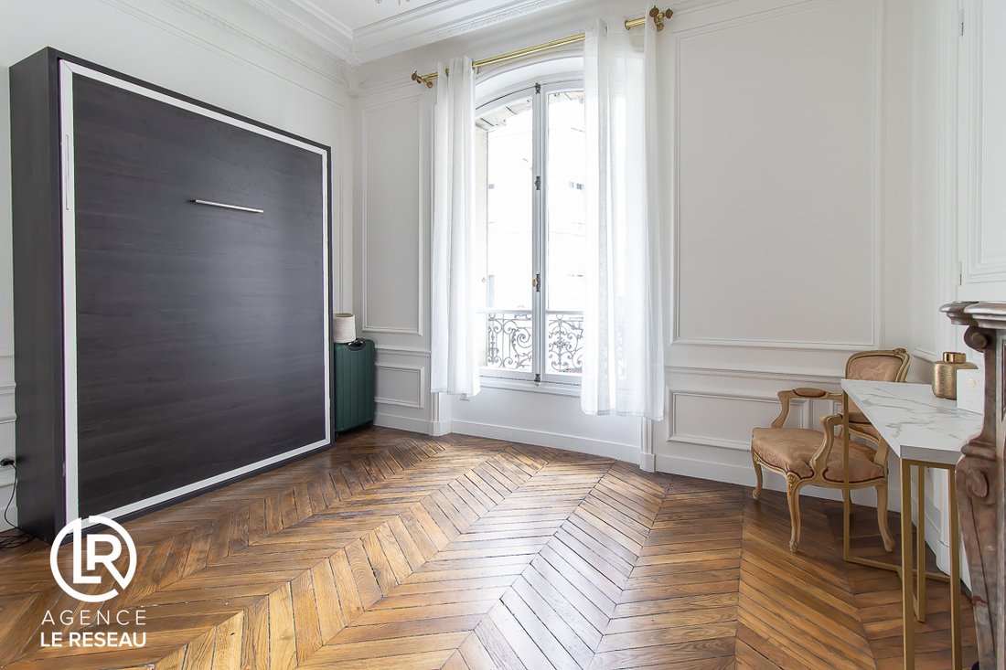 Apartment in Saint Philippe du Roule, Paris 8e Arrondissement, Paris 5 - 16289722