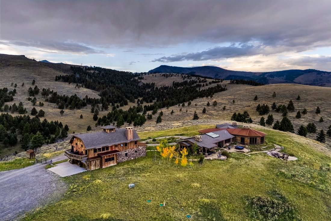 House in Livingston, Montana, United States 5 - 16120271