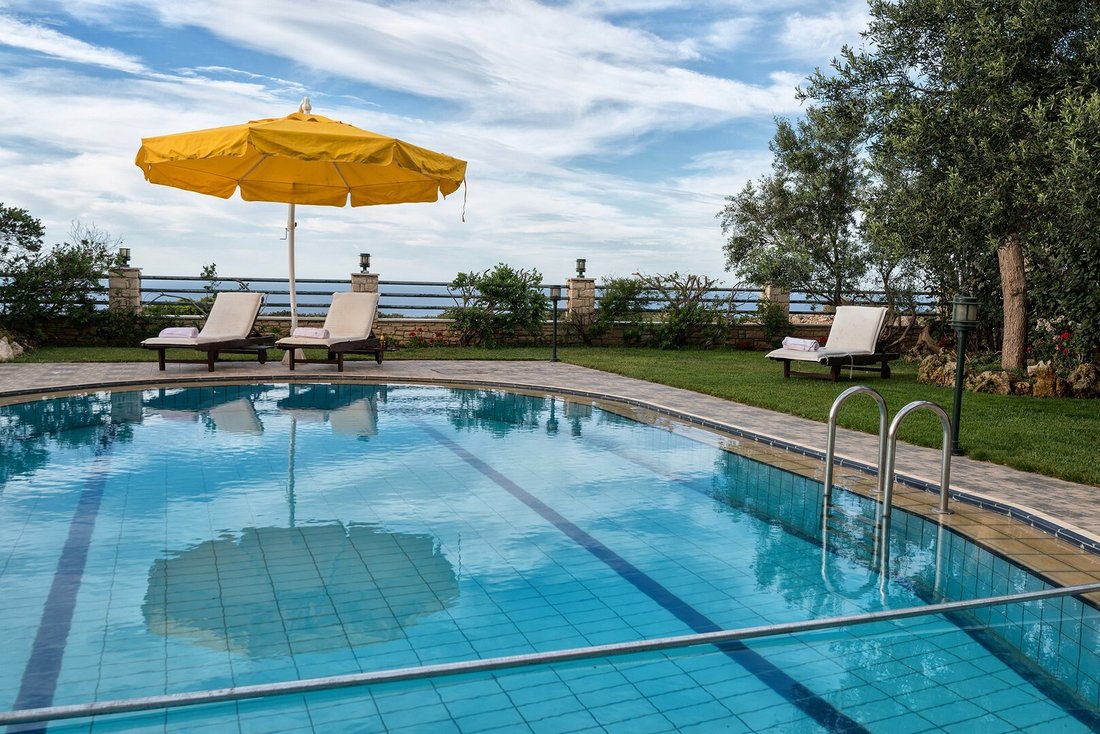 Villa in Crete, Greece 2 - 16295641