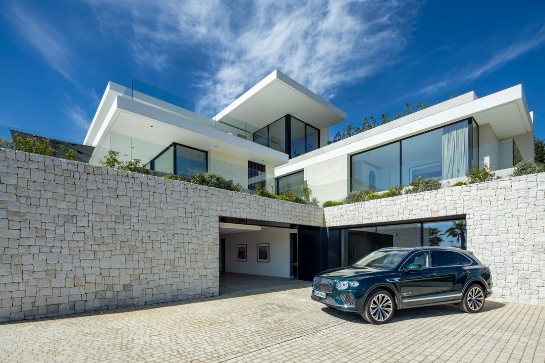 Villa in Benahavis, Andalusia, Spain 2 - 16295611