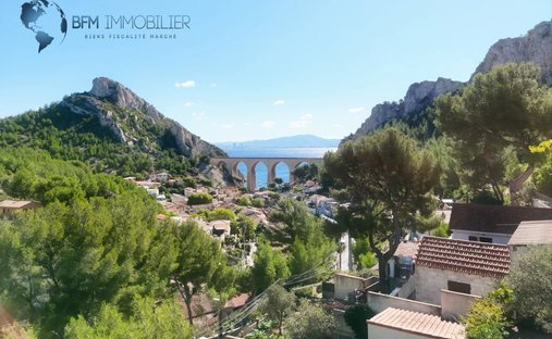 Villa in Le Rove, Provence-Alpes-Côte d'Azur, France 1