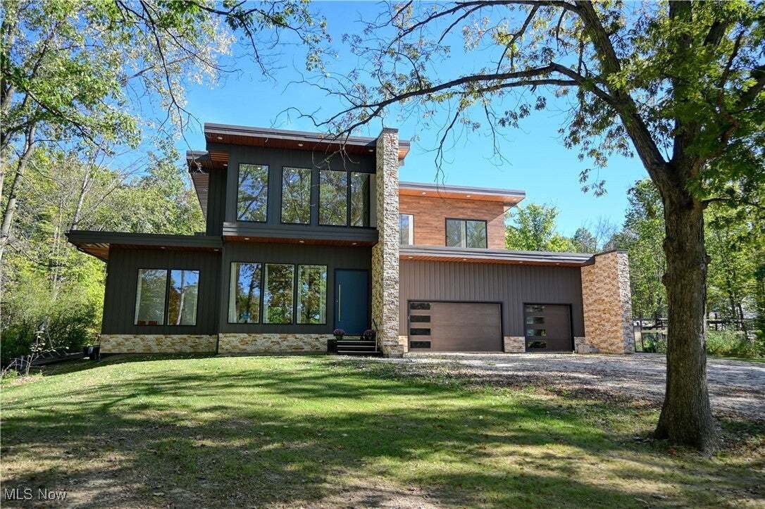 House in Medina, Ohio, United States 1 - 16290656