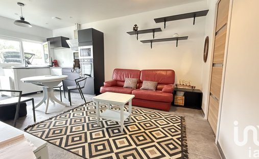 Castle for Sale in Bourges, Centre-Val de Loire, France