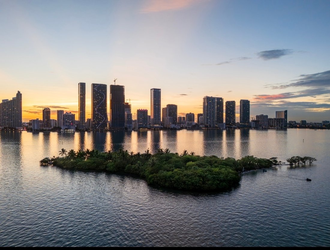 Iconic Miami Bayfront Sky Residence Offered At In Miami, Florida, United  States For Sale (16074812)
