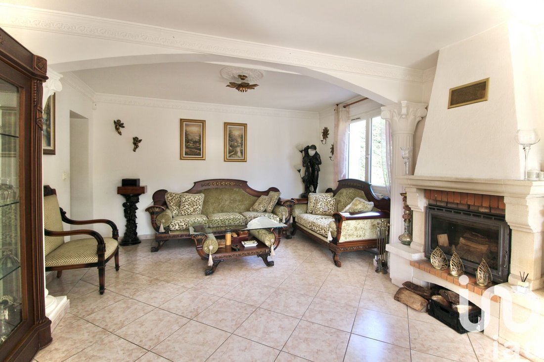 House in Châteauneuf-le-Rouge, Provence-Alpes-Côte d'Azur, France 4 - 16291390