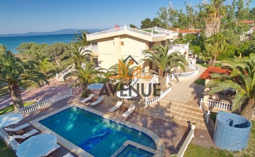 Villa in Pallini Municipal Unit, Macedonia and Thrace, Greece 1