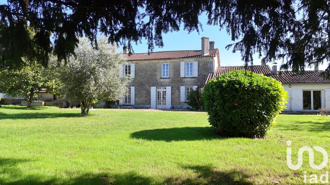 House in Cherves-Richemont, Val-de-Cognac, France 3 - 16291362