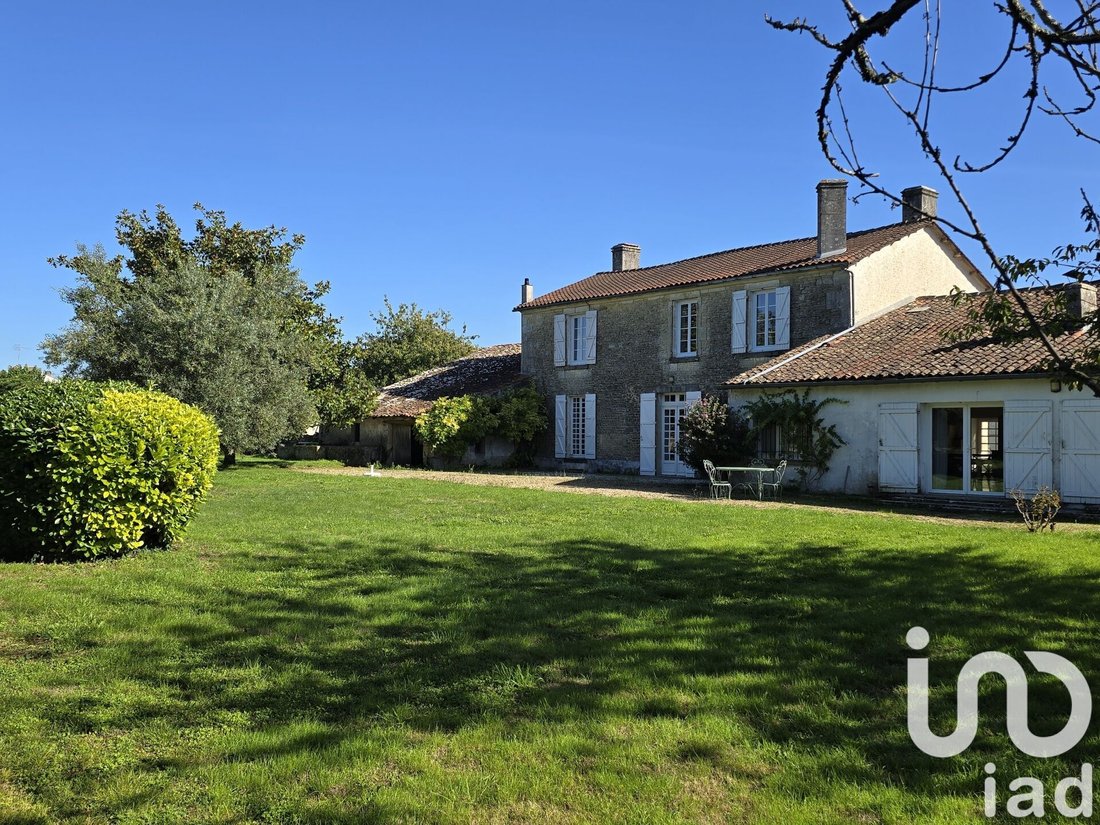 House in Cherves-Richemont, Val-de-Cognac, France 4 - 16291362