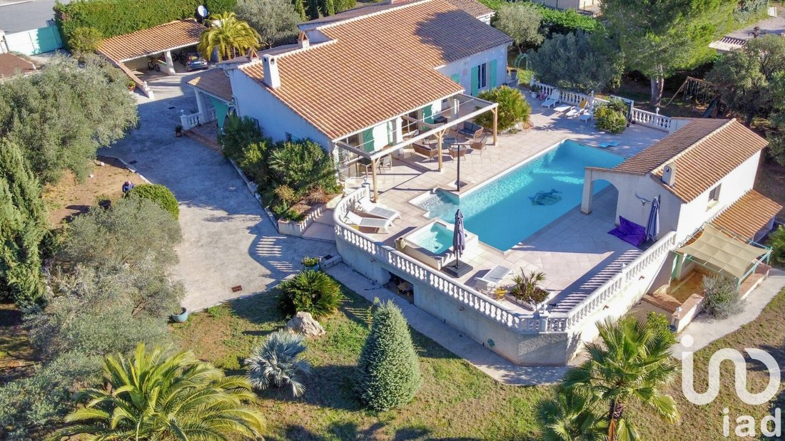 House in La Bouverie, Roquebrune-sur-Argens, France 2 - 16291469