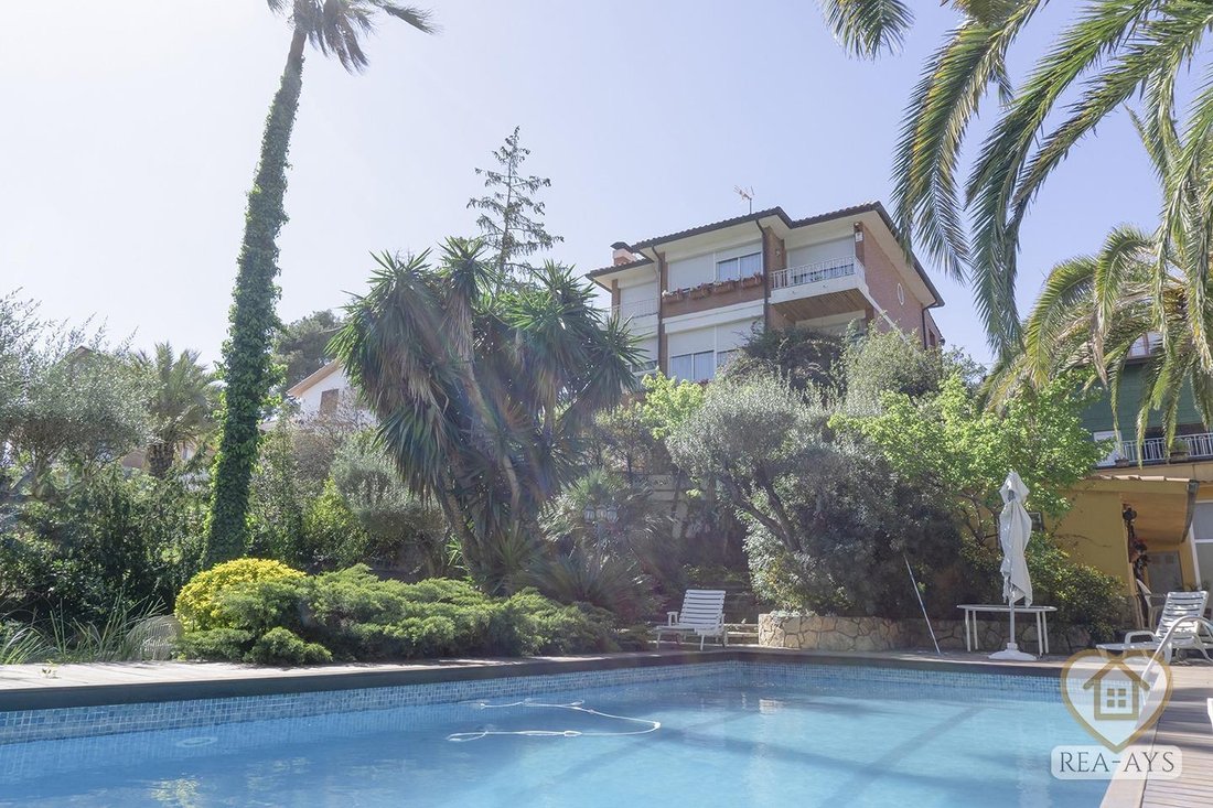 Villa in Vallirana, Catalonia, Spain 1 - 16292020