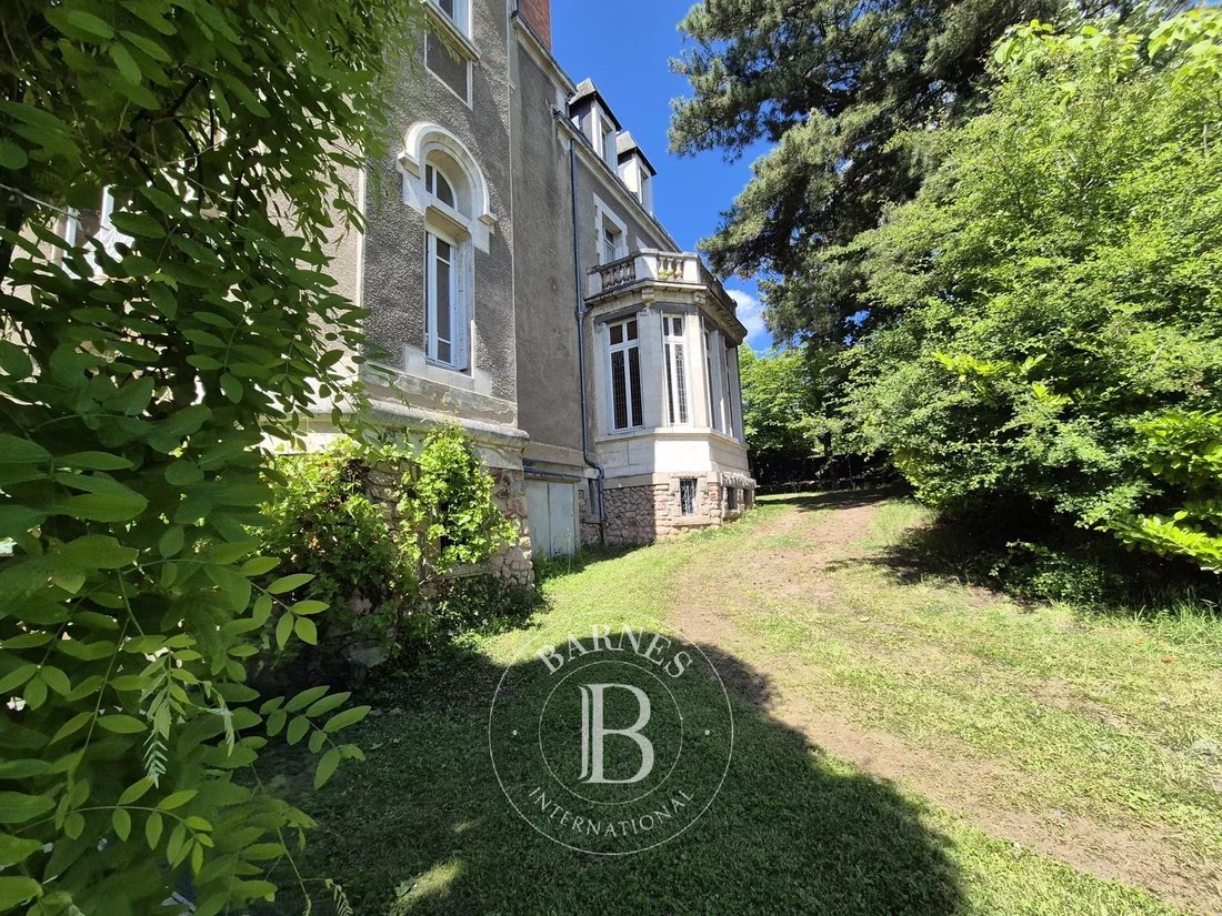 Finca en Châtelguyon, Auvernia-Ródano-Alpes, Francia 2 - 14423178