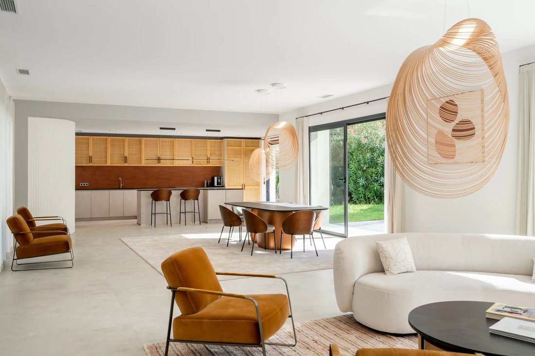 Villa in Mougins, Provence-Alpes-Côte d'Azur, France 2 - 16289936