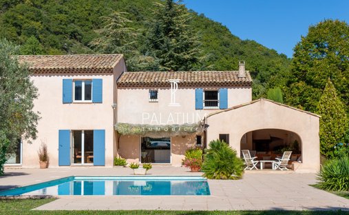 Castle for Sale in Sisteron, Provence-Alpes-Côte d'Azur, France