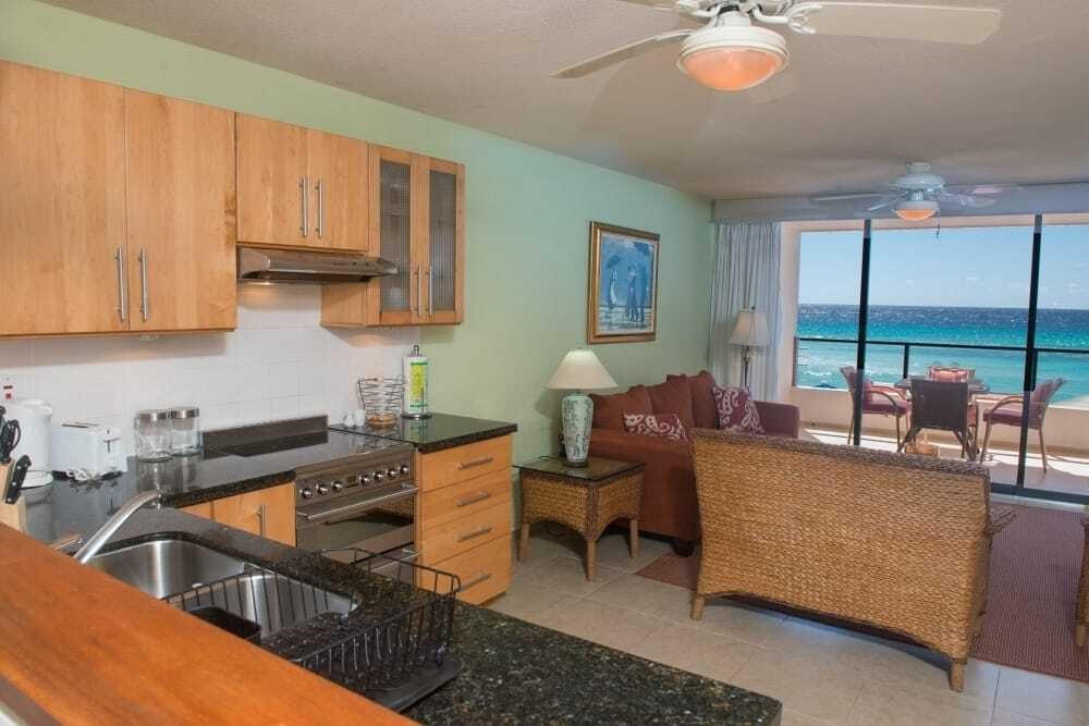 Penthouse in Bridgetown, Christ Church, Barbados 4 - 16292362