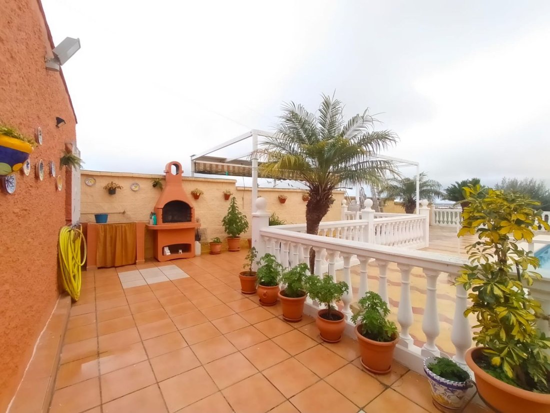Chalet in El Puerto de Santa María, Andalusia, Spain 1 - 16295494