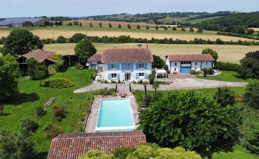 Château Vic Fezensac 503.14 Sqm 9 Rooms