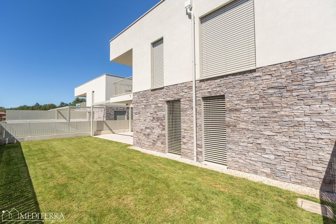 Apartment in Novigrad, Istria County, Croatia 2 - 15836012