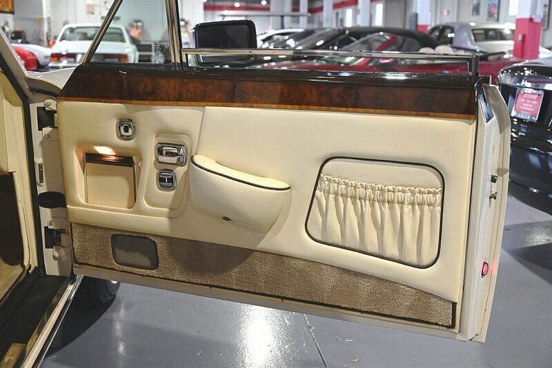 Cabriolet in Boca Raton, FL, United States 5 - 15949412