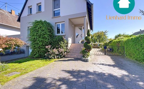 House in Ouest, La Wantzenau, France 1