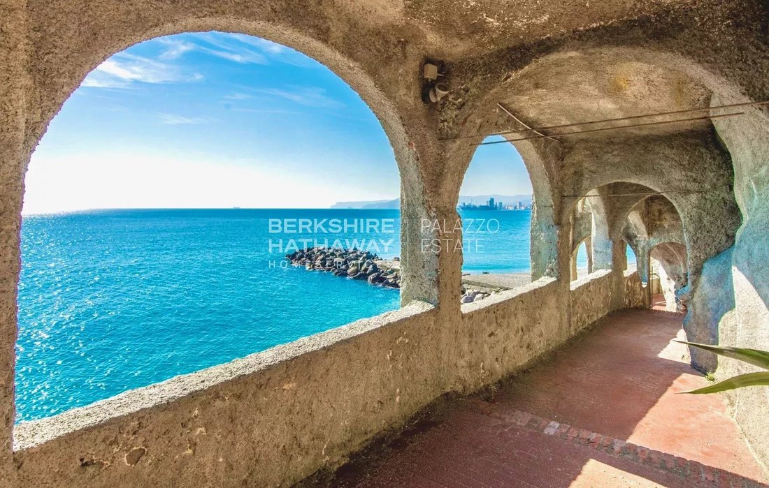 Villa in Albissola Marina, Liguria, Italy 1 - 11625923