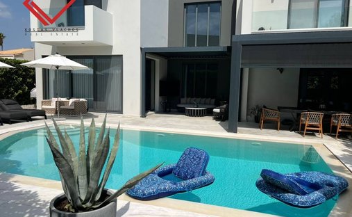 Villa in Vari, Attica, Greece 1