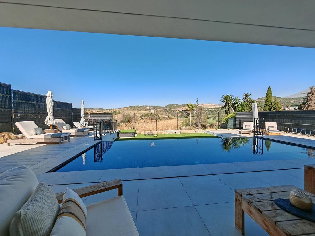Villa in Estepona, Andalusia, Spain 4 - 16291742