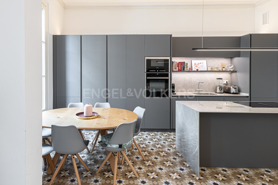 Appartamento a Eixample, Barcellona, Spagna 1 - 13453141