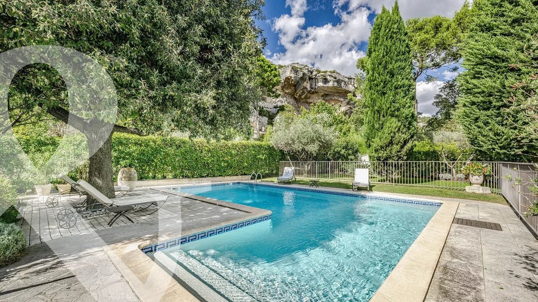 House in Les Baux-de-Provence, Provence-Alpes-Côte d'Azur, France 3 - 16289923