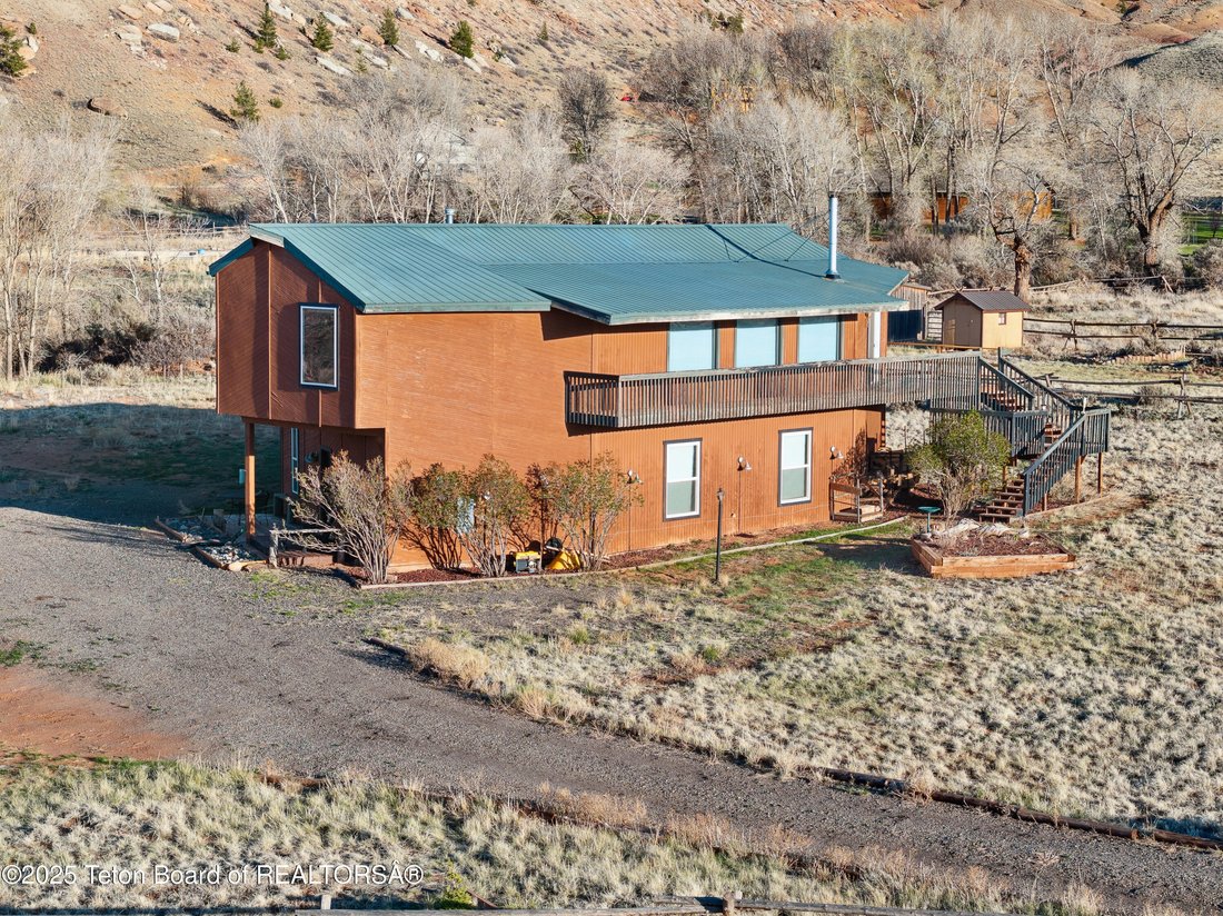 House in Dubois, Wyoming, United States 2 - 16292584