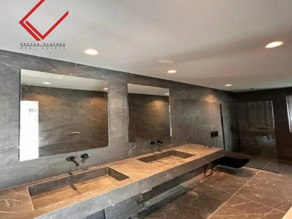 House in Vouliagmeni, Attica, Greece 2 - 16295033