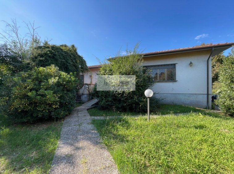 Villa in Capezzano Pianore, Camaiore, Tuscany 4 - 16291673