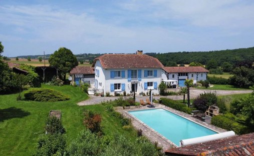 Château Vic Fezensac 503.14 Sqm 9 Rooms