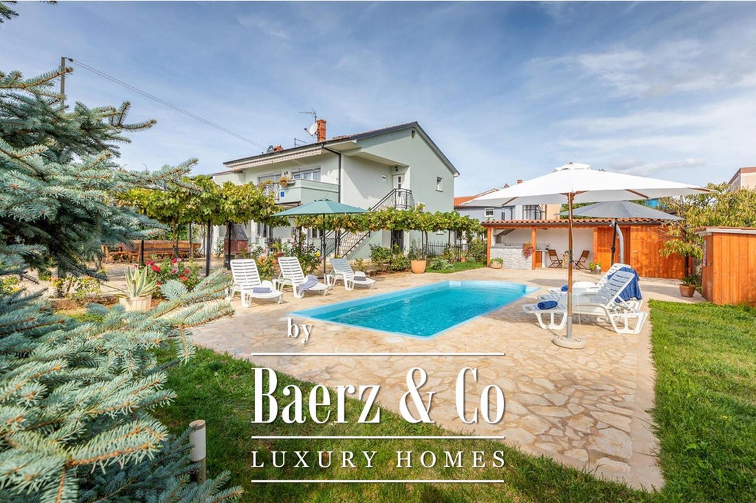 Townhouse in Mjesni odbor Kastanjer, Grad Pula, Istria County 1 - 16292358