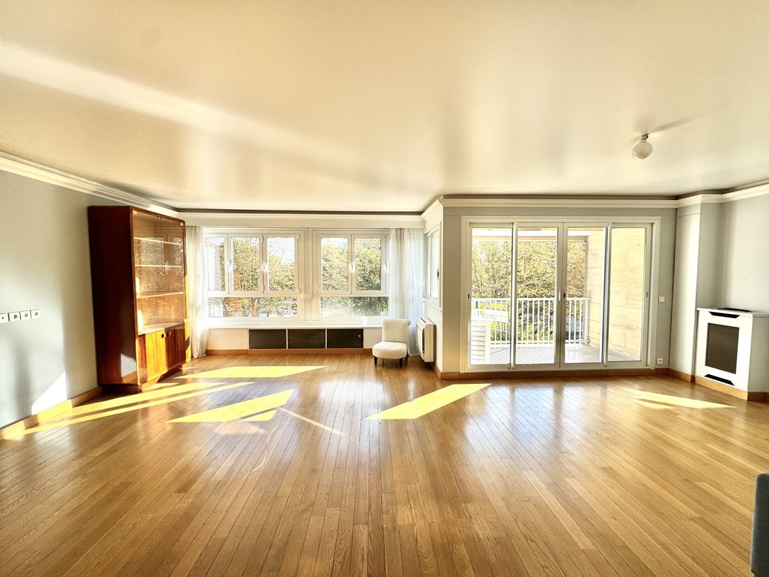 Apartment in Saint-Mande, Ile-de-France, France 3 - 15959756