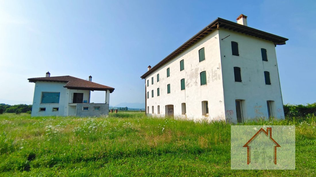House in Susegana, Veneto, Italy 1 - 16293045