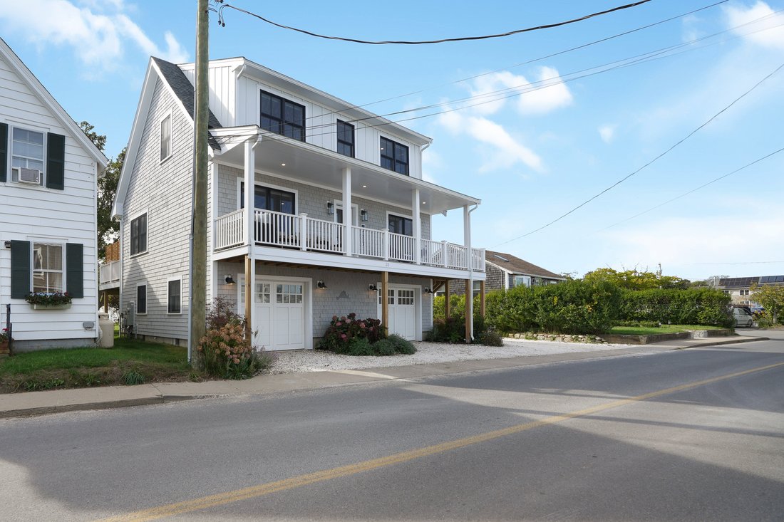 House in Oak Bluffs, Massachusetts, United States 2 - 16295861
