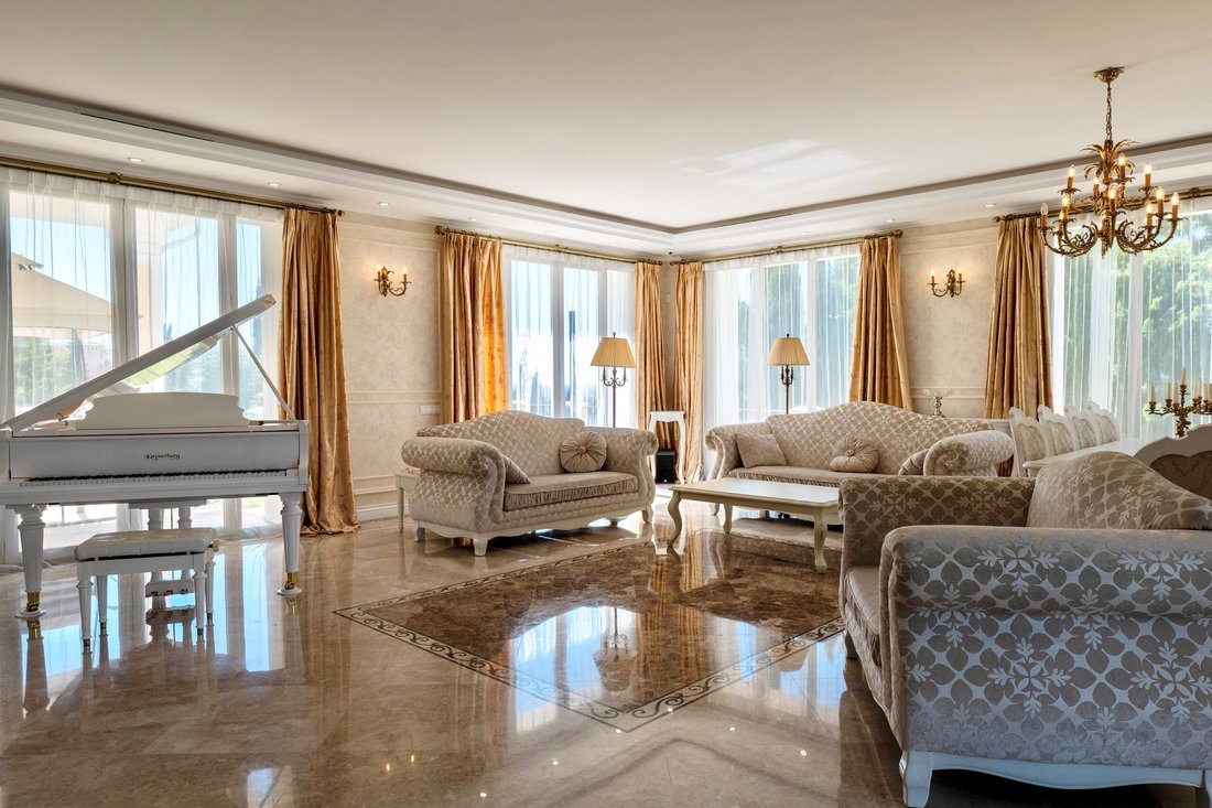Villa in Marbella, Andalusia, Spain 4 - 16295752