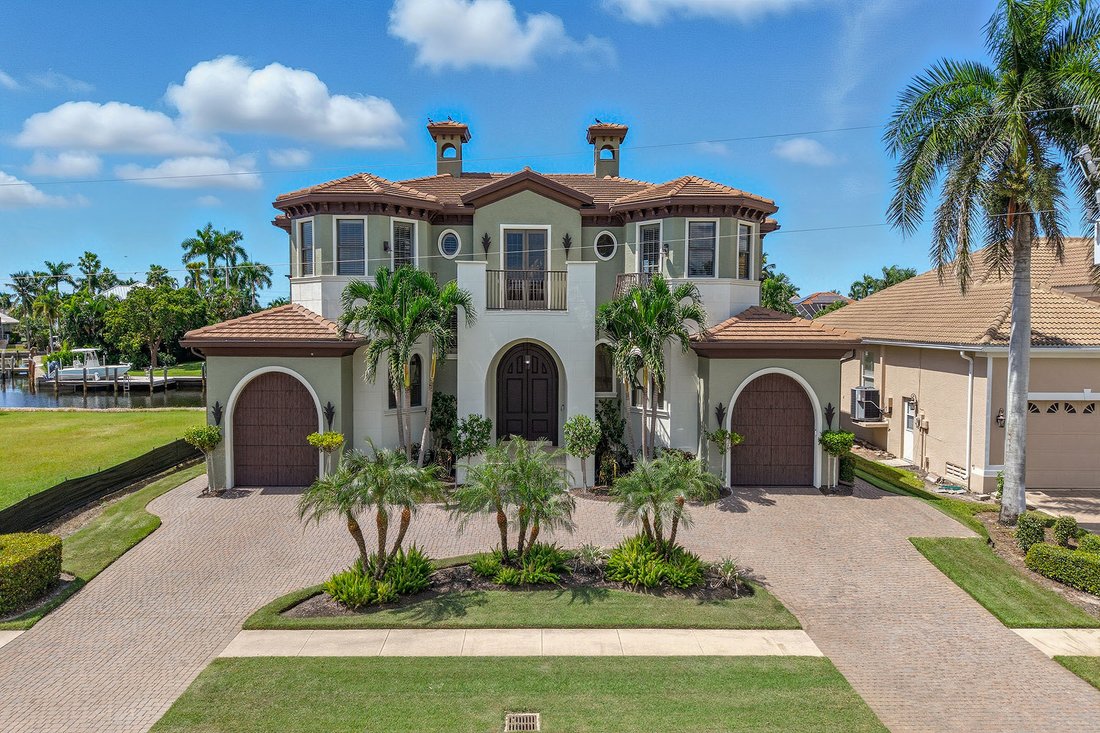 House in Marco Island, Florida, United States 1 - 16295738