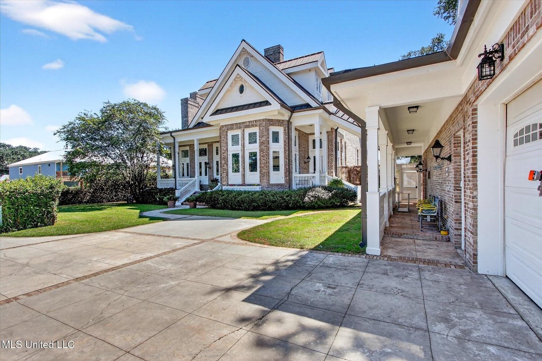 House in Biloxi, Mississippi, United States 5 - 16295854