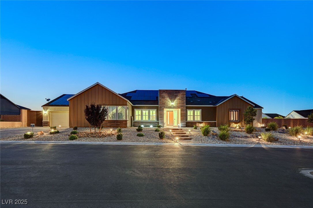 House in Las Vegas, Nevada, United States 1 - 16300969