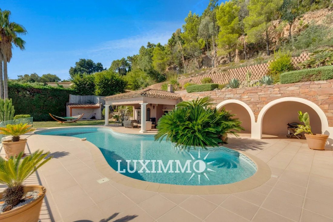 House in Théoule-sur-Mer, Provence-Alpes-Côte d'Azur, France 5 - 16307018