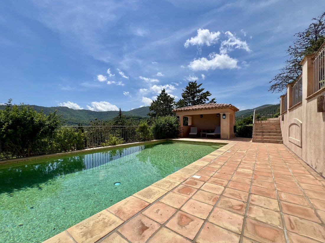 Villa in Le Plan-de-la-Tour, Provence-Alpes-Côte d'Azur, France 3 - 16297119
